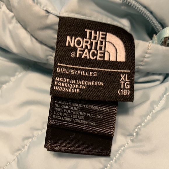 Girls North Face Reversible jacket size XL 18 - Picture 4 of 10